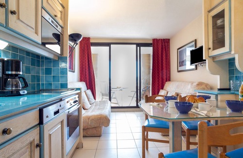 Les Restanques Apartment | Les Parcs de Grimaud by Interhome