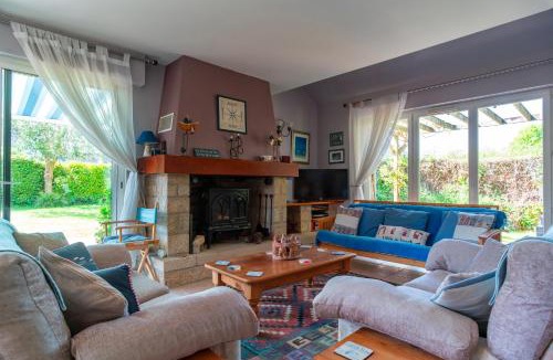La Trinite-sur-Mer House | Les Petits Chênes - grande maison dans le morbihan