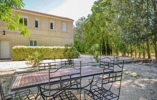 Le Sambuc Apartment | Les Piboules
