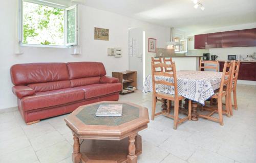 Le Sambuc Apartment | Les Piboules