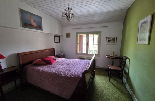 Couze-et-Saint-Front Bed & Breakfast | Les Pierres du Périgord at the foot of the castles