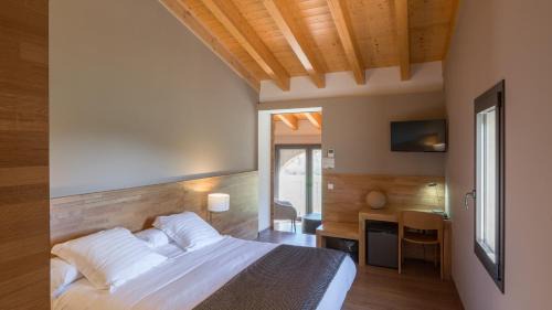 Sant Joan de Les Abadesses Hotel | Les Planes del Grau