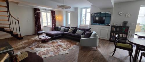 Fontenay-pres-Chablis House | Les Preuses, un Grand Cru de Chablis avec jacuzzi