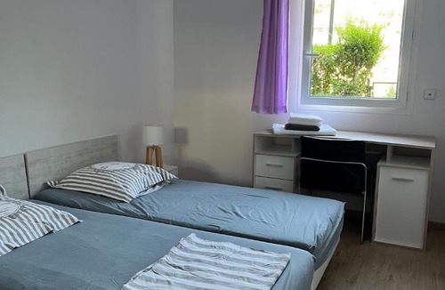Pringy Apartment | LES RIVES DU FIER rénové 2026 T3 vélos bienvenus CALME Jardin clôturé ANNECY LAC à qq min