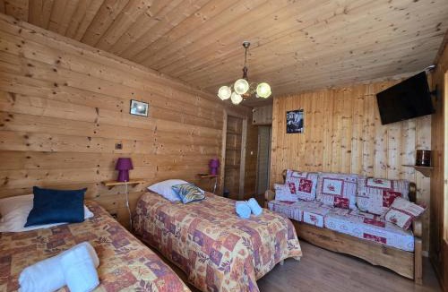 Abondance Hotel | Les Touristes