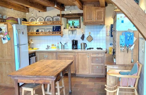 Sauveterre House | `Les tournesols`*Piscine*Campagne*Idéal familles