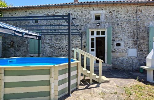 Roussines House | Les Volets Verts, ROUSSINES, CHARENTE, 16310 FRANCE