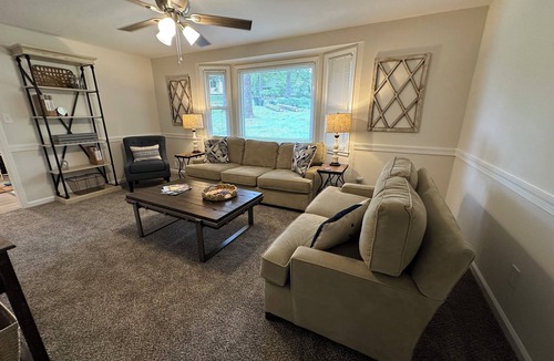 Augusta House | Less than 3 miles to the Augusta National! Close to Medical District, too!