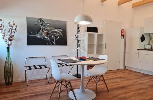 Neufahrn bei Freising Apartment | Let Your Soul Relax!