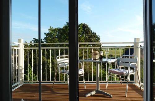 Ostseebad Kuhlungsborn Apartment | Leuchtturmblick Villa Silva mit Fahrradkellerstellfläche