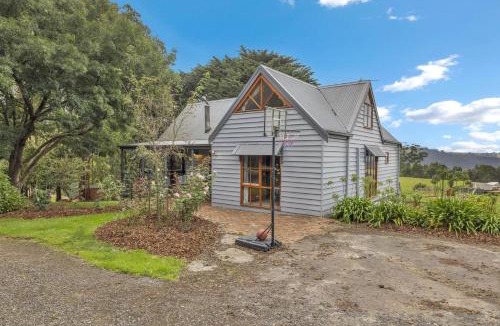 Allambee Reserve House | Leumeah