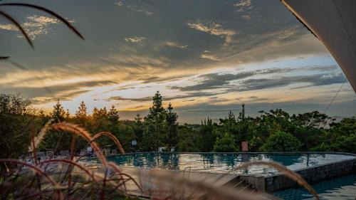 Cilobak Hotel | Leuweung Geledegan Ecoldge