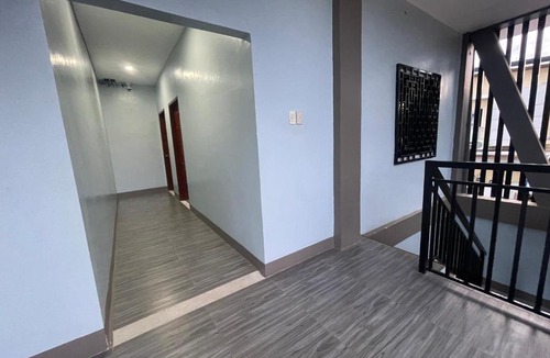 Valencia House | LEVA Suites