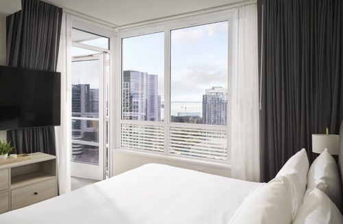South Lake Union Hotel | Level Seattle- Two Bedroom Sky Suite