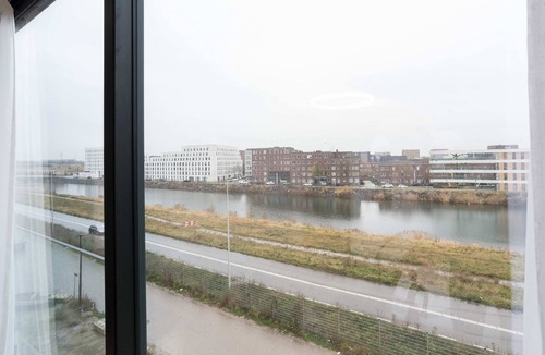 Amsterdam East Apartment | LevelUp Waterfront - Stylish Amsterdam Apartment