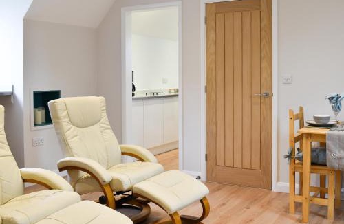 Bures House | Leveret Lodge