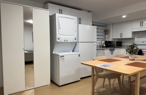 Willoughby Apartment | Levida Living - Cozy 2 Bedroom Suite at the Heart of Langley