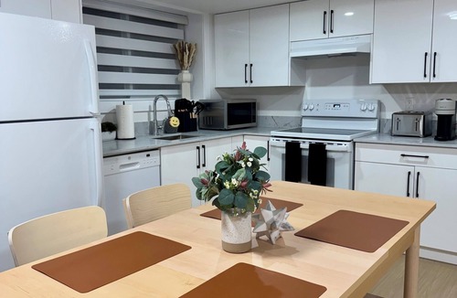 Willoughby Apartment | Levida Living - Cozy 2 Bedroom Suite at the Heart of Langley