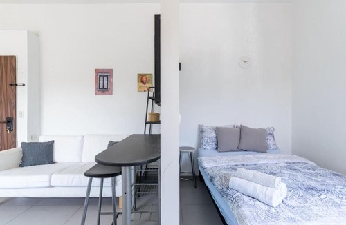 Florentin Apartment | Levinsky Market Apartment