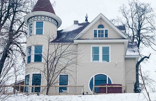 Davenport House | Lewis M. Fisher House