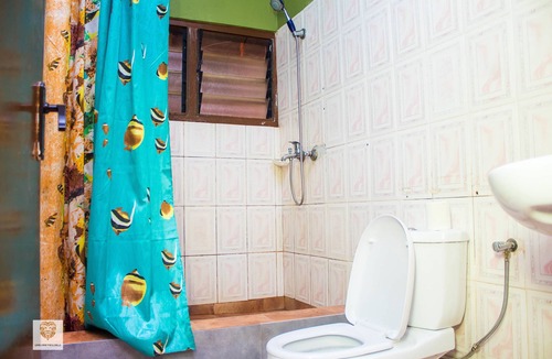 Nungua Central Cabin | Lexis Lodge
