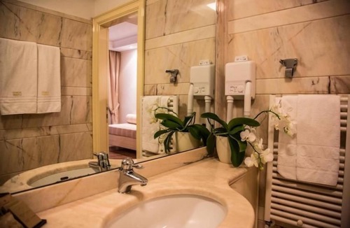 Marino Hotel | LH Domus Caesari