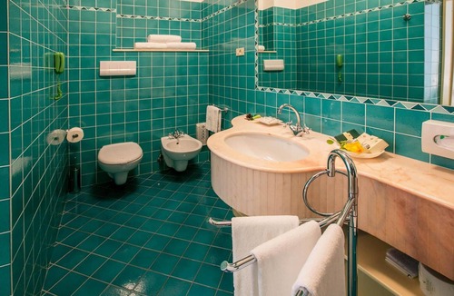 Silvi Hotel | LH Mion Hotel