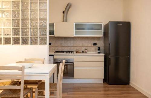 Centro Urbano Apartment | LHE Black Rose
