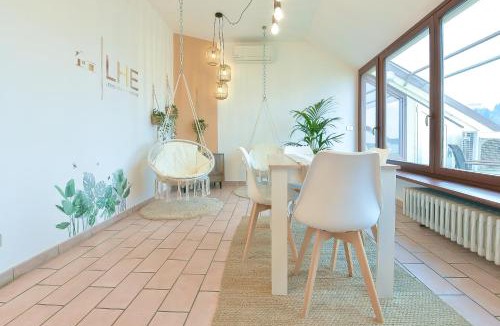 Centro Urbano Apartment | LHE Central View Boutique