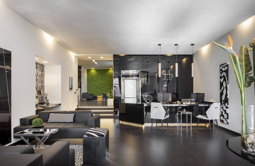 Fuorigrotta Hotel | LHP Napoli Palace & spa