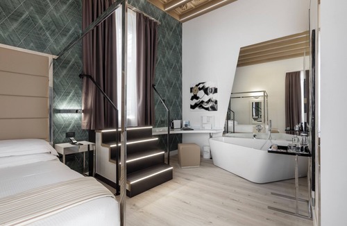Santa Croce Hotel | LHP River Club
