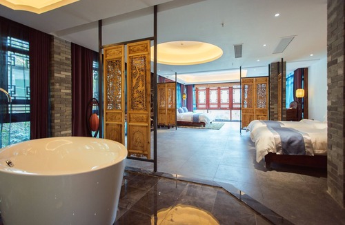 Yangshuo Resort | Li River Resort