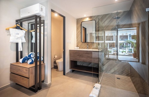 Jaco Hotel | Lia Hotel Jaco - Exclusively for Adults, WorldHotels Crafted