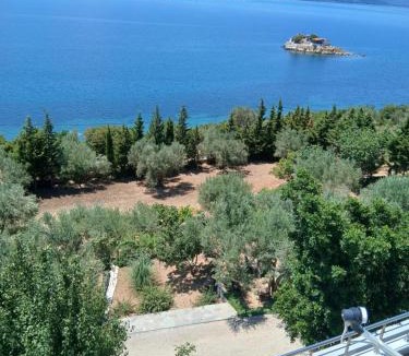 Mytilene Apartment | lianas house