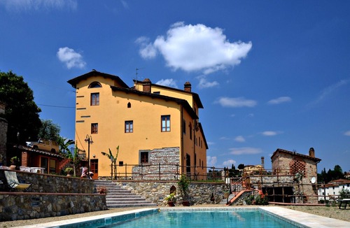 Scandicci Apartment | Libeccio studio apartment with panoramic view of the hills