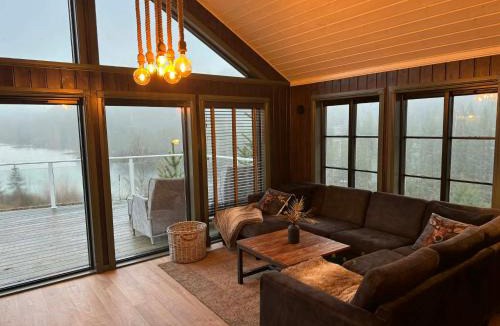 B House | Libehi Panorama