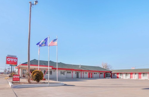 Liberal Apartment | Liberal KS|2 Full Bed