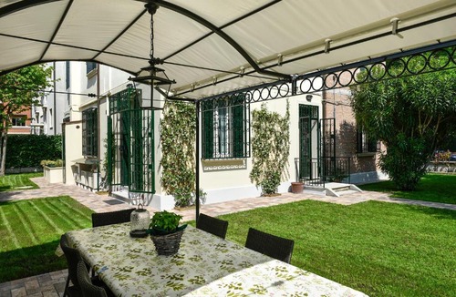 Santa Maria in Stelle Apartment | Liberty Mansion