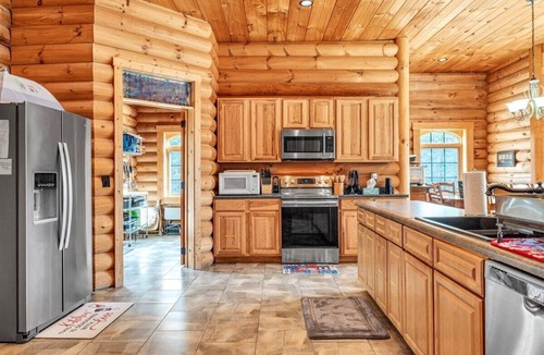 High Point House | Liberty Pines - Lakefront Log Home, Swim Spa & Game Room
