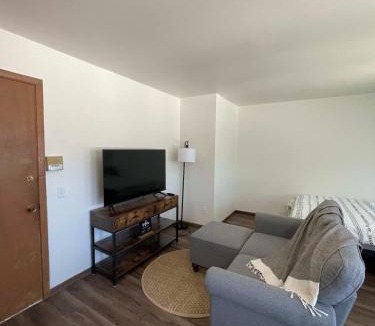 Madison Apartment | Liberty Valley Short Term Rental - 27