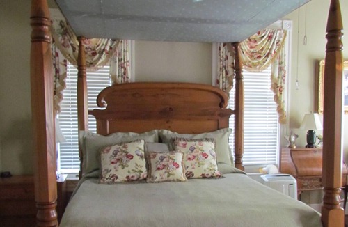 Natchitoches Bed & Breakfast | Library Suite - Elite Suite