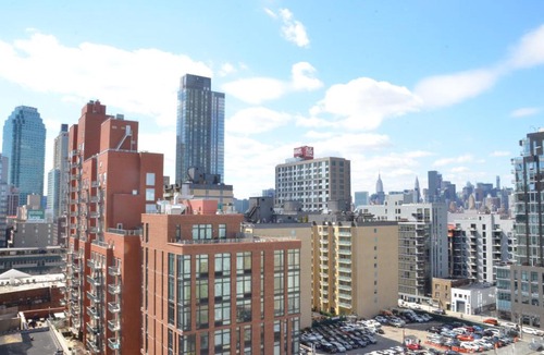 Queens Hotel | LIC Plaza Hotel