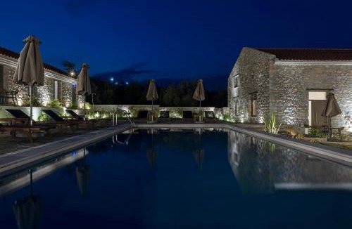 Sourpi House | Lichnos Luxury Suites