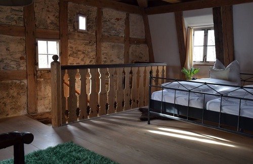 Ickelheim House | Lichtblick apartment near Bad Windsheim, fireplace, garden, barbecue, panorama screen, massage