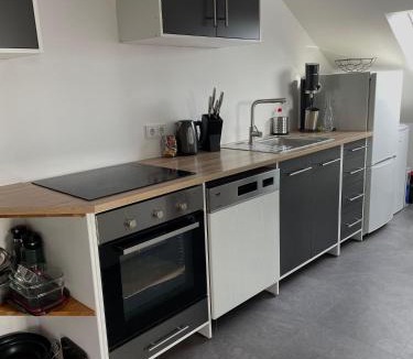 Ochsenfurt Apartment | Lichtdurchflutete Wohnung zwischen Würzburg & dem Taubertal