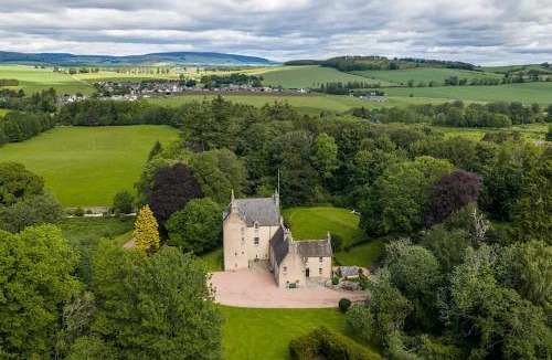 Insch Villa | Lickleyhead Castle
