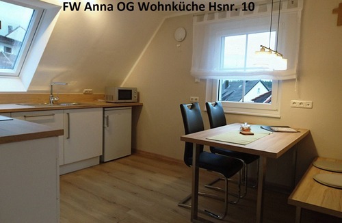 Windischeschenbach Apartment | Liebevoll eingerichtetes Feriendomizil mit Balkon nahe des Waldnaabtals