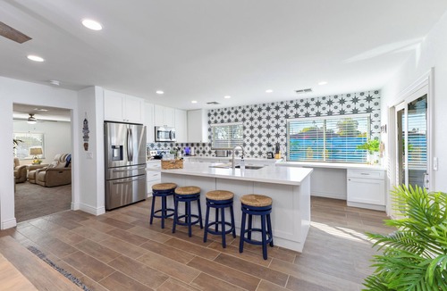 Gilbert House | Life can be a Beach
