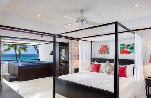 Holder's Hill House | Life's a Beach by The Villa Life
