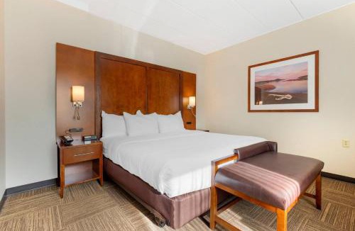 Canal Park Hotel | Lift Bridge Lodge, an Ascend Collection Hotel